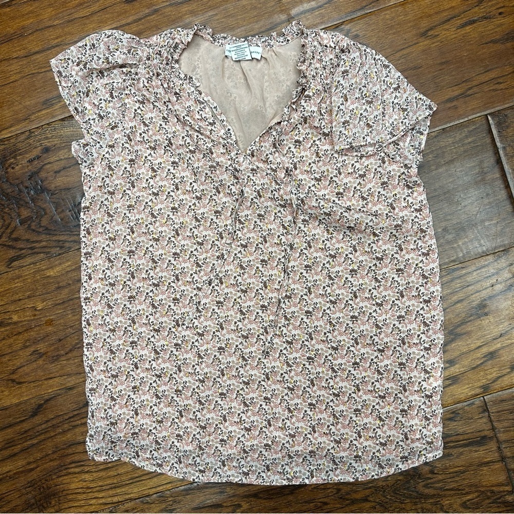 Cupcakes and cashmere floral metallic‎ blouse